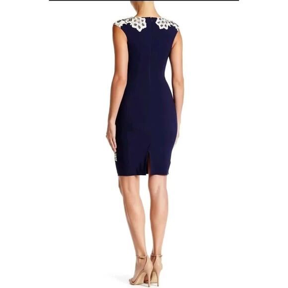 Modcloth London Dress Company Amber Lace Navy / Cream Body Con Dress Size 6 - Picture 2 of 11
